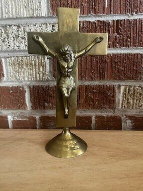 Beautiful Vintage Brass Crucifix / Cross